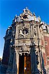 Vue d'angle faible d'une cathédrale, Templo Del Pocito, Mexico City, Mexique