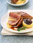 Duck fillet with sesame seeds and mashed potatoes