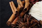 Cinnamon sticks, star anise and noodles