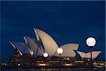 Sydney Opernhaus in der Abenddämmerung