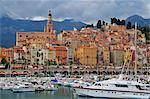 Port de plaisance à Menton, Côte d'Azur, Alpes-Maritimes, Provence-Alpes-Cote d'Azur, France