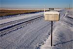 Boîte aux lettres par la route en hiver, Kit Carson County, Colorado, Etats-Unis