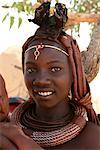 Porträt Himba Frau mit Baby, Kaokoveld in Namibia