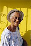 Portrait d'une femme de Saint-Georges, Grenade, îles sous-le-vent, Antilles, Caraïbes, Amérique centrale
