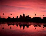 Lever du soleil à Angkor Wat, patrimoine mondial de l'UNESCO, les temples d'Angkor Wat, Angkor, Province de Siem Reap, Cambodge, Indochine, Asie du sud-est, Asie