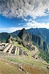 Ruines Incas au matin clair, Machu Picchu, patrimoine mondial de l'UNESCO, province d'Urubamba, Pérou, Amérique du Sud