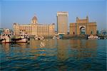 Front de mer, l'hôtel Intercontinental de Taj Mahal et la porte d'entrée vers l'Inde, Mumbai, anciennement Bombay, l'état de Maharashtra, Inde