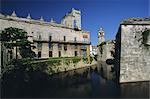 Castillo Real de la Fuerza moat and fortification, city of Havana, Cuba, West Indies, Central America