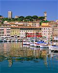 Le port et le front de mer, Cannes, Cote d'Azur, Alpes-Maritimes, Provence, France, Europe