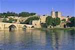 Pont St. Benezet (le Pont d'Avignon) bridge over the Rhone River, Avignon, Vaucluse, Provence, France, Europe