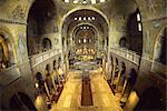 Mosaike bedecken die Wände unter Ascension Dome, Basilika San Marco, Venedig, UNESCO Weltkulturerbe, Veneto, Italien, Europa