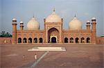 The Badshahi Mosque in Lahore, Punjab, Pakistan, Asia