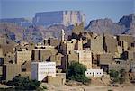 Maisons de brique de boue à plusieurs étages, Hibbaan, basse Hadramaut, Yémen, Moyen-Orient