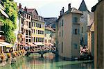 Footbridge over the Thiou River, Annecy, Haute-Savoie, Rhone-Alpes, France, Europe