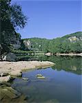 River Dordogne and castle, La Roque Gageau, Aquitaine, France, Europe