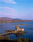 Château d'Eilean Donan et Loch Duich, région des Highlands, Ecosse, Royaume-Uni, Europe