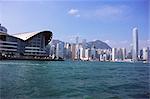 Centre de congrès et d'expositions et skyline, Victoria Harbour, Hong Kong, Chine, Asie