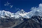 Enneigés Mount Everest, vu depuis les tours de Nameless, montagnes de l'Himalaya, le Népal, Asie