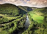 Rivière Aveyron près de Saint Antonin Noble Val, Midi Pyrénées, France, Europe