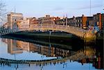 The Ha'penny bridge over the Liffey River, Dublin, County Dublin, Eire (Ireland), Europe