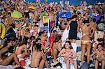 Foule de dimanche, la plage d'Ipanema, Rio de Janeiro, Brésil, Amérique du Sud