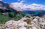 Tal östlich von Grödnerjoch, Berge der Dolomiten, Südtirol, Italien, Europa