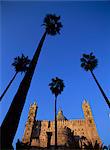 Christliche Kathedrale und Palmen Bäume, Palermo, Sizilien, Italien, Mittelmeer, Europa