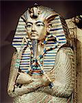 Détail du second cercueil momiforme en bois doré incrusté de pâte de verre, de la tombe du pharaon Toutankhamon, découvert dans la vallée des rois, Thèbes, Afrique du Nord Afrique