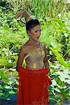 Fille en vêtements traditionnels Thaïs, Phuket, Thaïlande, l'Asie du sud-est, Asie
