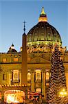 St. Peter's Basilica at Christmas time, Vatican, Rome, Lazio, Italy, Europe