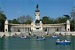 Alfonso XII monument, parc du Retiro, Madrid, Espagne, Europe