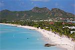 Vue surélevée sur Antigua-Jolly Harbour et Jolly Beach, Antigua, îles sous-le-vent, Antilles, Caraïbes, Amérique centrale