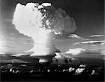 MUSHROOM CLOUD FROM ATOMIC BOMB SET OFF IN SOUTH PACIFIC DURING OPERATION IVY