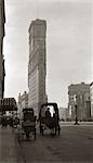 TOUR DE 1904 DU XXE SIÈCLE DE LA VILLE DE NEW YORK DE SIÈCLE AVEC CHEVAL & WAGON IN FOREGROUND & TIMES BUILDING EN ARRIÈRE-PLAN