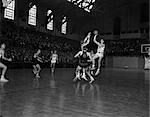 1950s COLLEGE BASKETBALL GAME JUMP BALL COURT GYMNASIUM SCHOOL TEAM PENN VERSUS PRINCETON