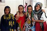 Gruppe junger Mädchen, Mombasa, Kenia, Ostafrika, Afrika