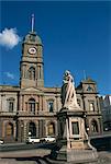 Statue de la Reine Victoria et de la mairie, Ballarat, Victoria, Australie, Pacifique
