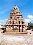 Geformte Turm über dem Heiligtum der Airavatesvara-Tempel gebaut von Rajaraja Chola König zwischen 1146 und 1172 n. Chr., bei Darasuram nahe Kumbakonam, Bundesstaat Tamil Nadu, Indien, Asien