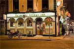 Ha'Penny Bridge Inn at Night, Temple Bar, Dublin, Ireland