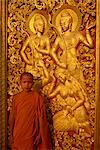 Monk, Wat Xieng Thong, UNESCO World Heritage Site, Luang Prabang, Laos, Indochina, Southeast Asia, Asia