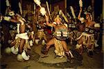 Danses zouloues lors d'un spectacle culturel de Shakaland, Afrique du Sud, Afrique