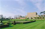 Jardins à la française et Cliveden House, Buckinghamshire, Angleterre, RU