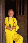 Portrait du moine tête à la pagode de parfum à Hanoï au Vietnam, Indochine, Asie du sud-est, Asie