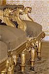 Detail der vergoldeten Stühle in der Durbar-Halle, staatlichen Sirohi Palace, Sirohi, südlichen Rajasthan, Indien, Asien