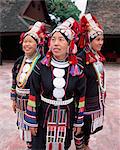 Porträt von drei Akha Hügel Stamm Frauen in traditioneller Kleidung, Chiang Mai, Nord-Thailand, Thailand, Südostasien, Asien