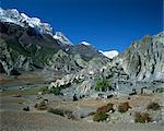 Houses in the village of Braga at 3351m in the Manang region of the Himalayas, Nepal, Asia