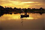 Fluss Dordogne, Bergerac, Dordogne, Aquitaine, Frankreich, Europa