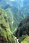 Gorges de granit du Rio Urubamba, à partir d'approche de ruines Incas, Machu Picchu, au Pérou, Amérique du Sud
