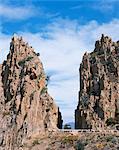 Route qui traverse l'île de roches, Piana, Corse, France, Europe