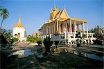 La pagode d'argent et le Mondap (bibliothèque), Palais Royal, Phnom Penh, Cambodge, Indochine, Asie du sud-est, Asie